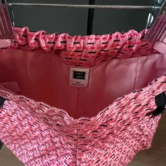 Janie and Jack 2T shorts navy bow ribbon pocket detailing & woven throughout - Picture 3 of 3